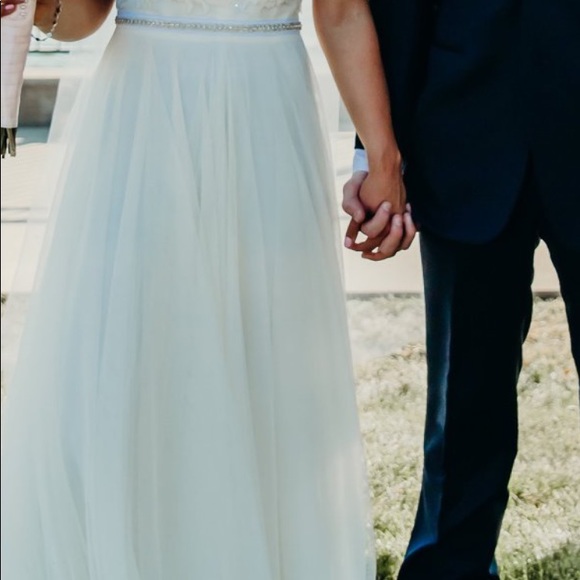 Lucca Wedding dress BHLDN size 2 - Picture 3 of 8